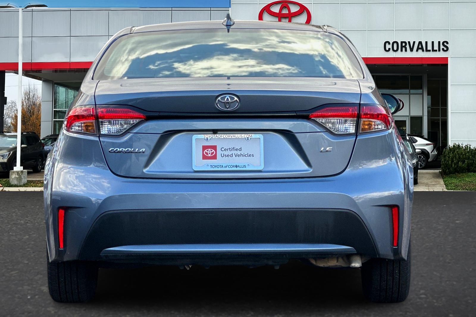 2022 Toyota Corolla LE photo 4