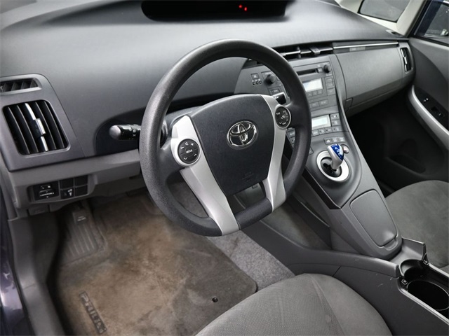 2010 Toyota Prius Two photo 18