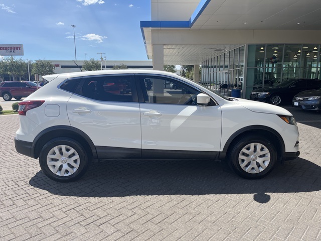 2020 Nissan Rogue Sport S photo 4