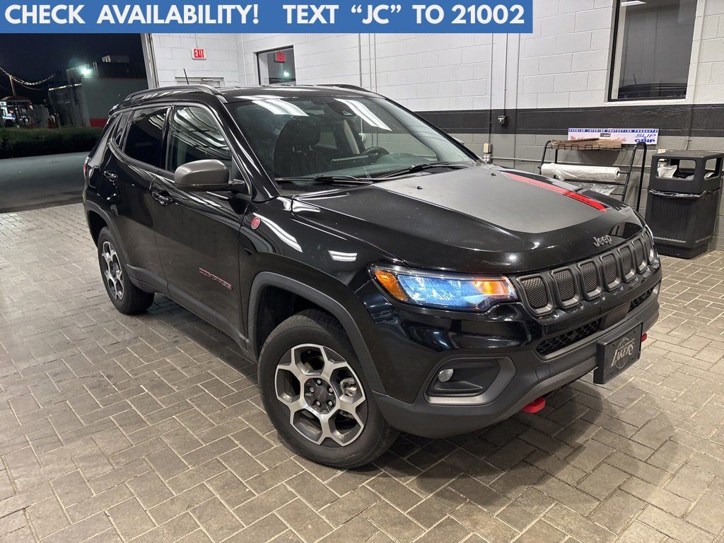 2022 Jeep Compass Trailhawk's photo