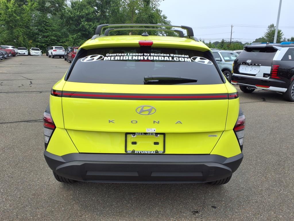 2025 Hyundai Kona SEL photo 4