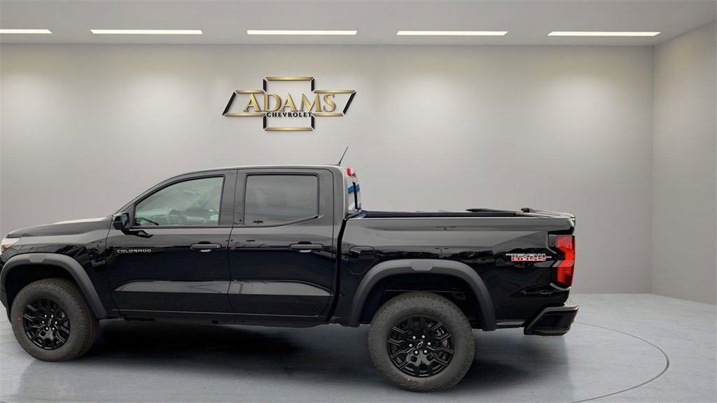 2026 Chevrolet Colorado Trail Boss photo 3