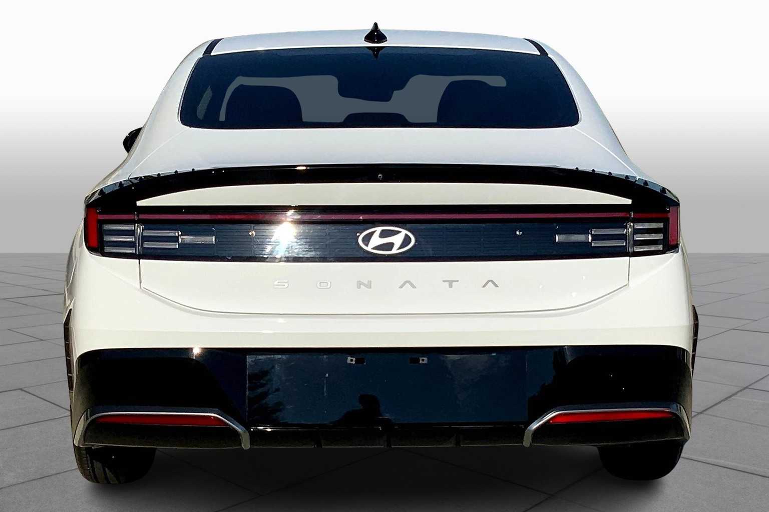 2024 Hyundai Sonata SEL photo 4
