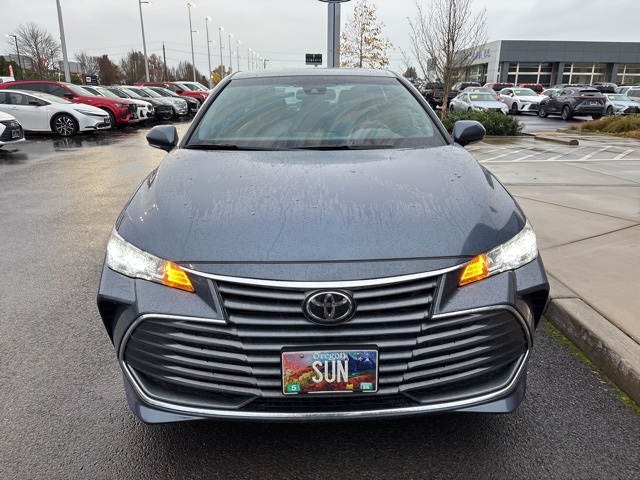 2022 Toyota Avalon XLE photo 3