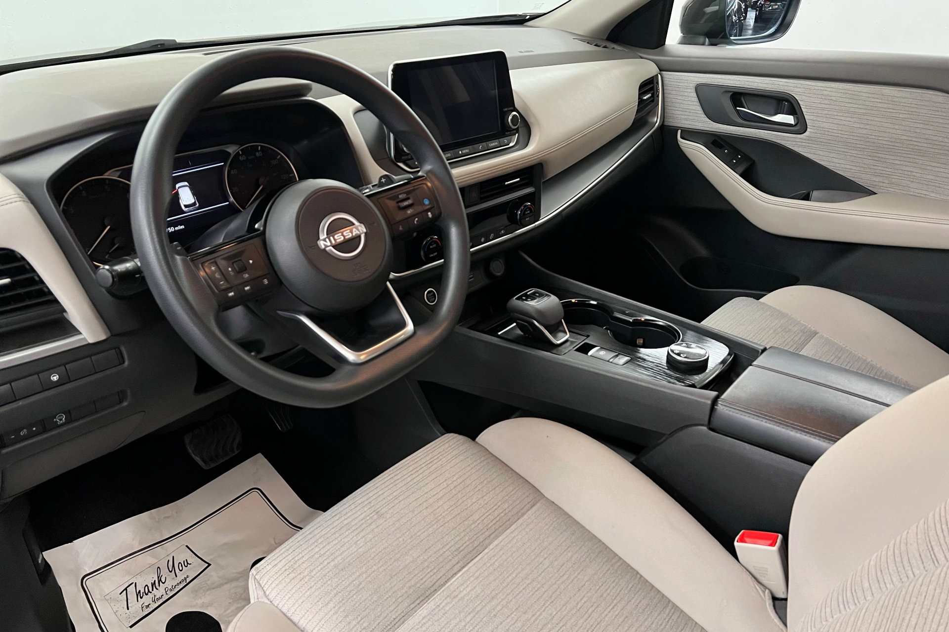 2023 Nissan Rogue SV photo 14