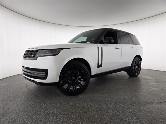 2025 Land Rover Range Rover SE's photo