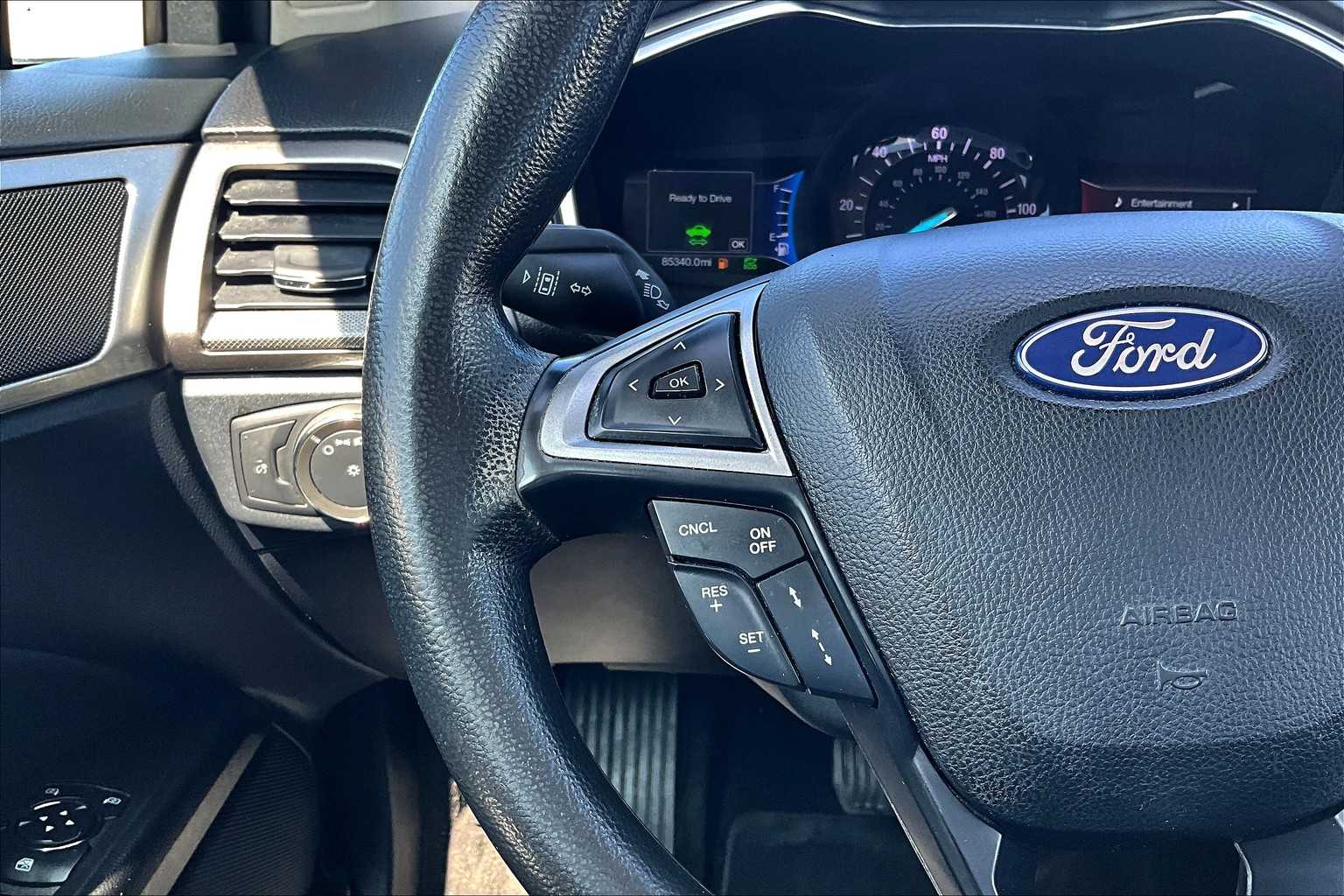 2020 Ford Fusion Hybrid SE photo 21