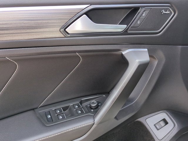 2023 Volkswagen Tiguan SEL R-Line Black photo 14
