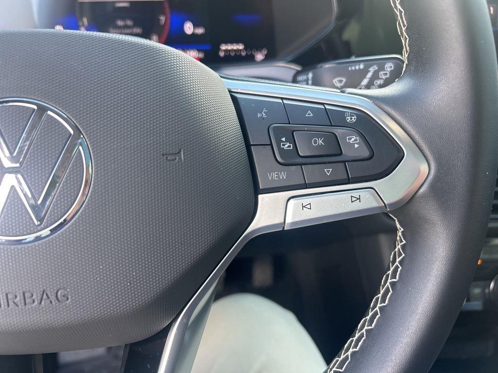2024 Volkswagen Taos SE photo 14