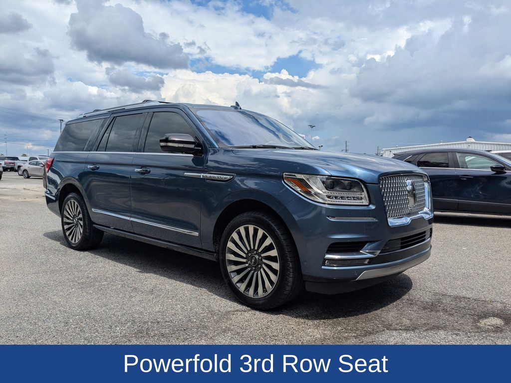 2019 Lincoln Navigator L Reserve photo 2