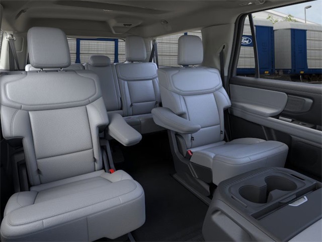 2025 Ford Expedition MAX Platinum photo 11