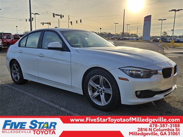 2014 BMW 3 Series 320i's photo