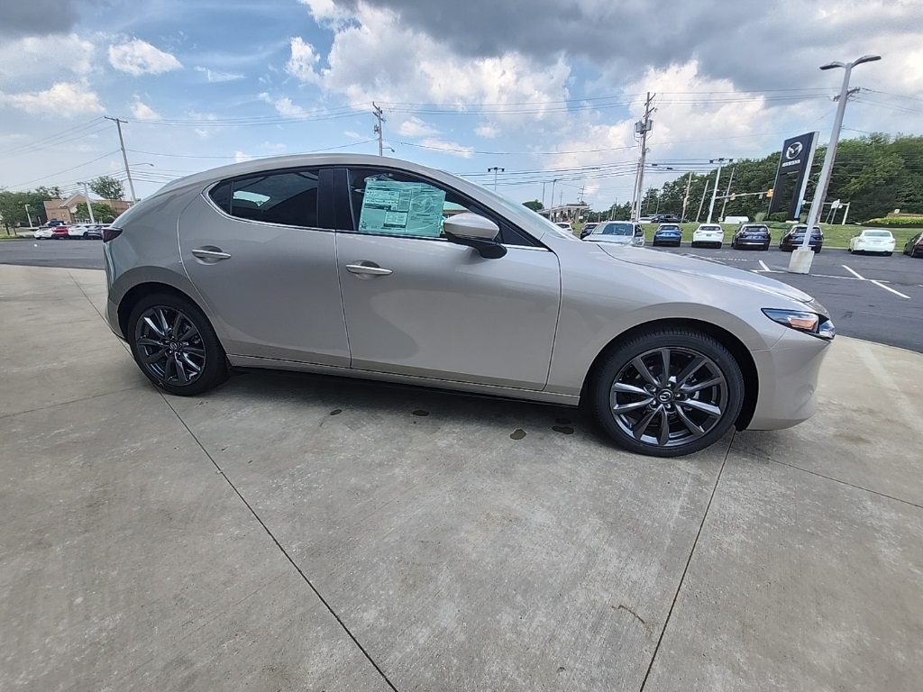 2025 Mazda Mazda3 Hatchback 2.5 s Preferred photo 2