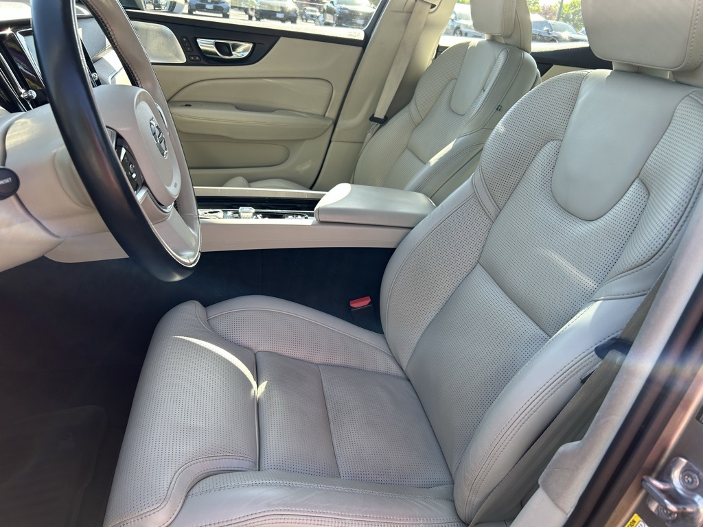 2019 Volvo S60 T6 Inscription AWD photo 20