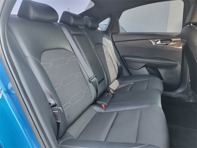 2023 Kia Forte GT-Line photo 18