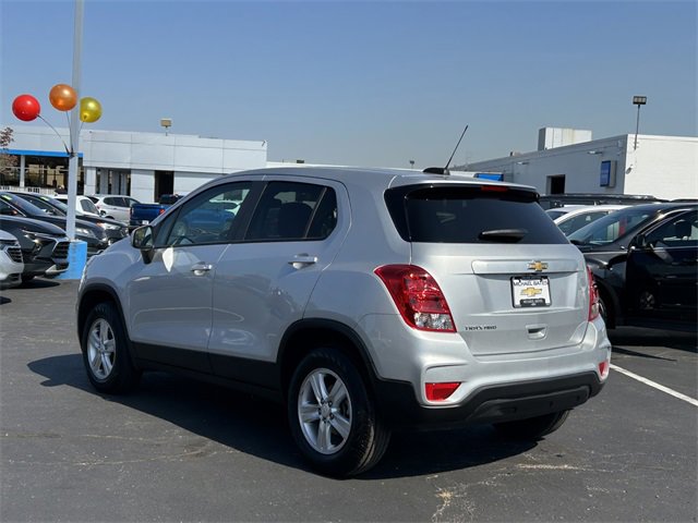 2022 Chevrolet Trax LS photo 6