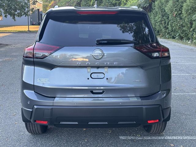 2026 Nissan Rogue SV photo 4
