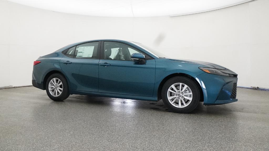 2026 Toyota Camry LE photo 28
