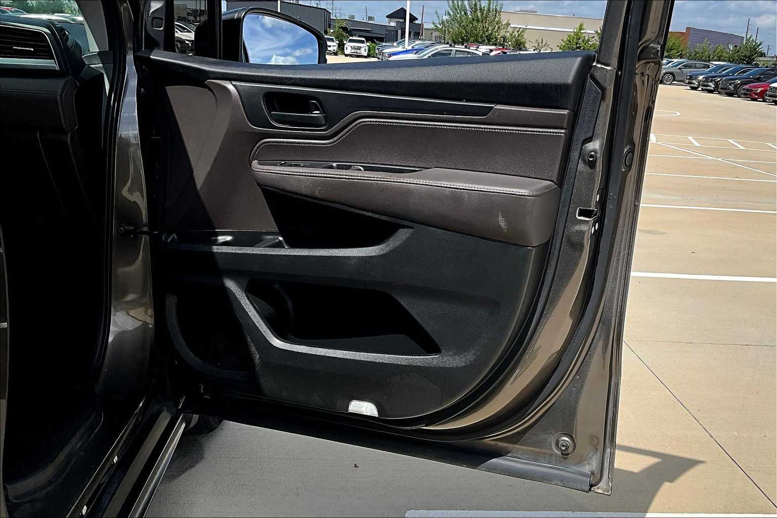 2019 Honda Odyssey EX photo 19