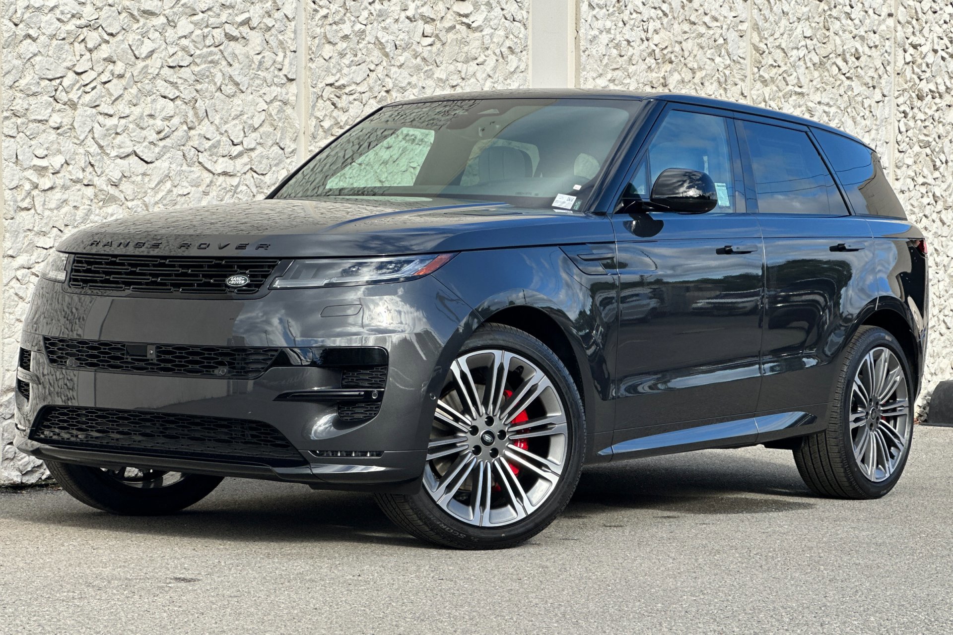2025 Land Rover Range Rover Sport Dynamic SE's photo