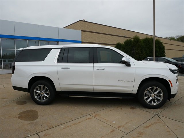 2025 Chevrolet Suburban Premier photo 7