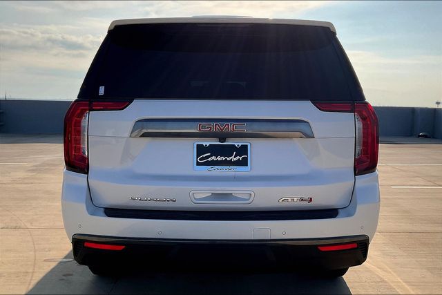 2023 Gmc Yukon XL AT4 photo 3