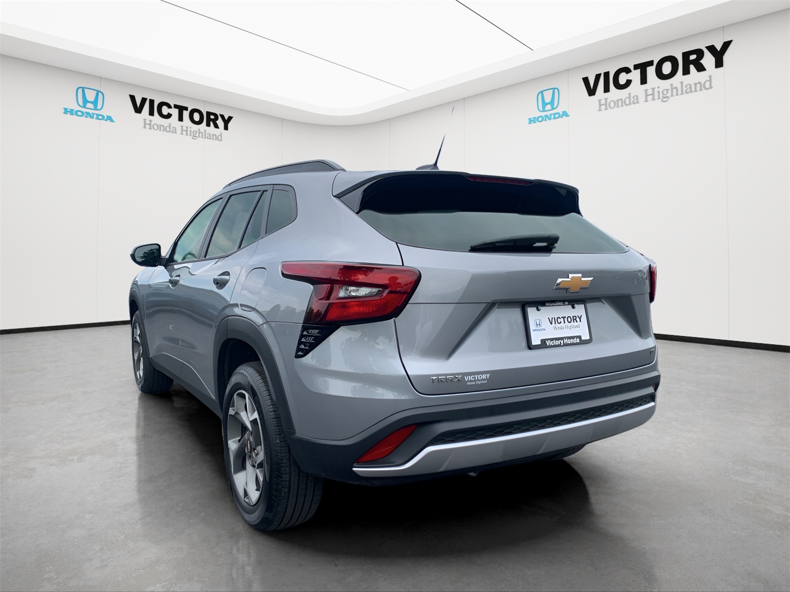 2024 Chevrolet Trax LT photo 3