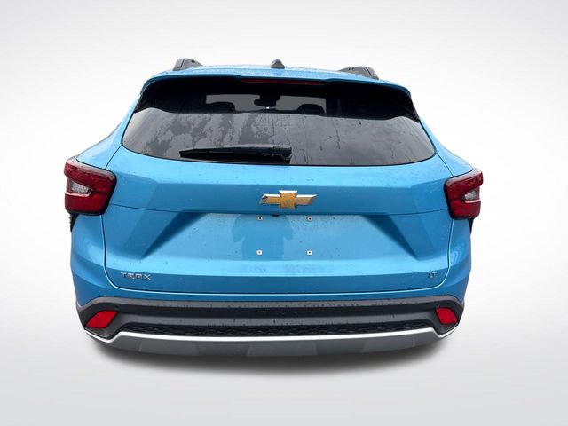 2025 Chevrolet Trax LT photo 3