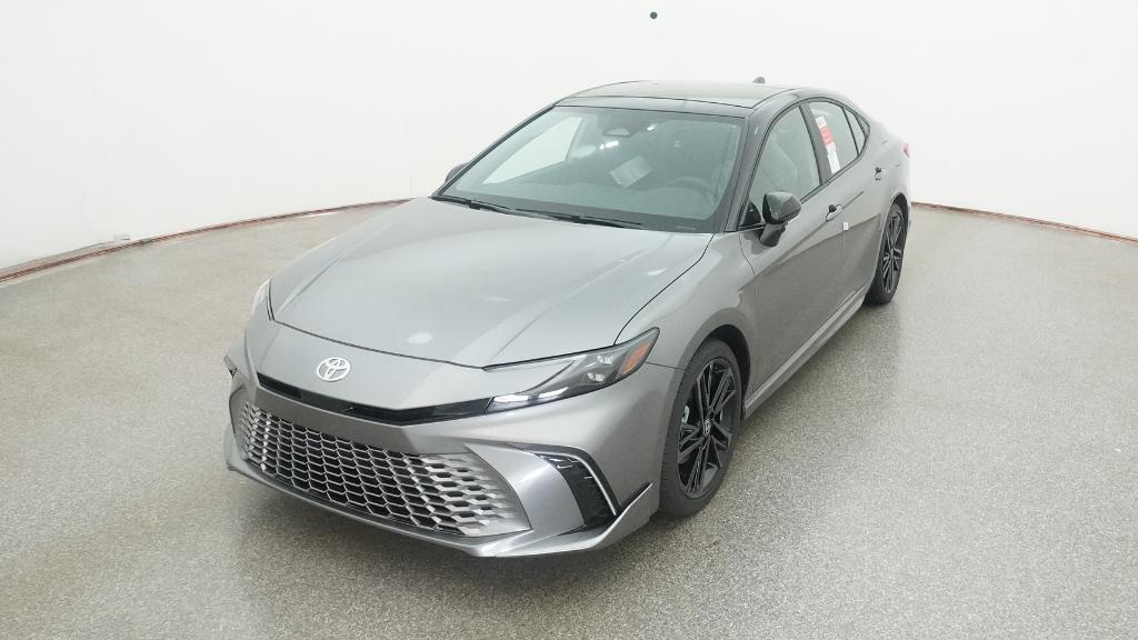 2025 Toyota Camry XSE photo 3