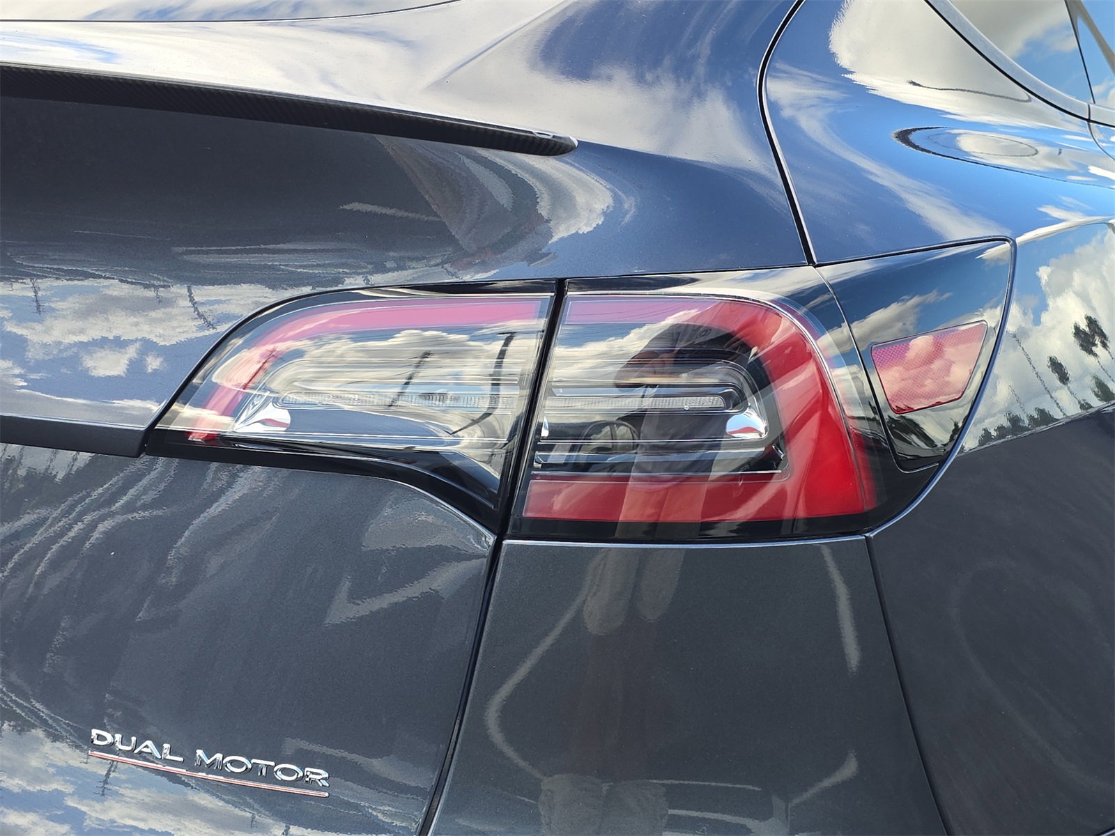 2022 Tesla Model Y Performance photo 8