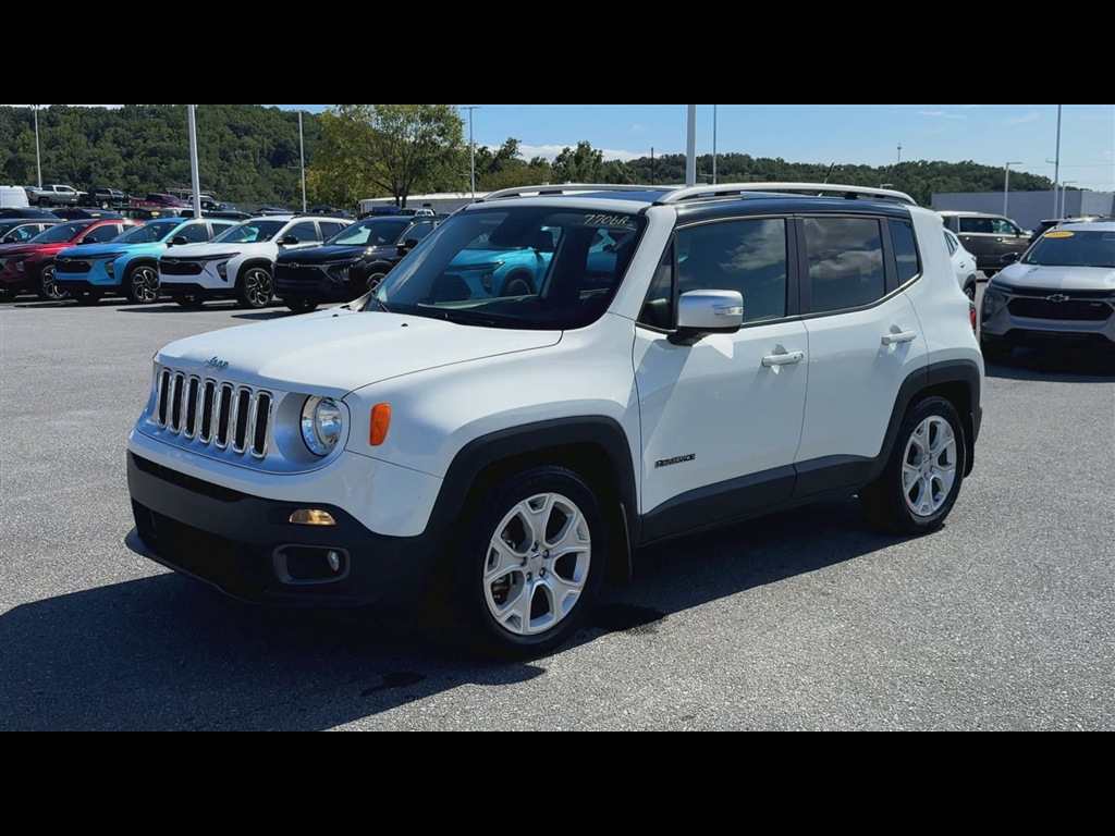 2016 Jeep Renegade Limited photo 2