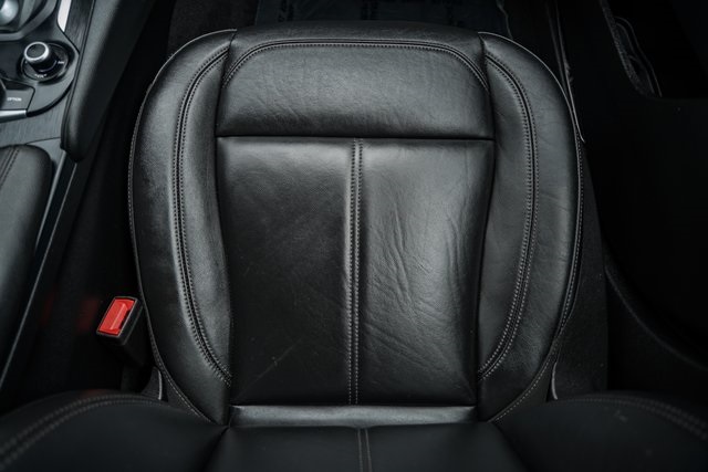2019 Alfa Romeo Giulia Base photo 27