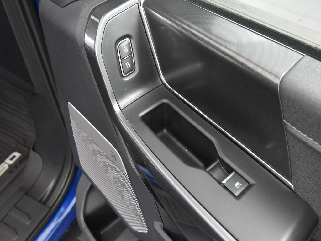 2022 Ford F-150 Lariat photo 38