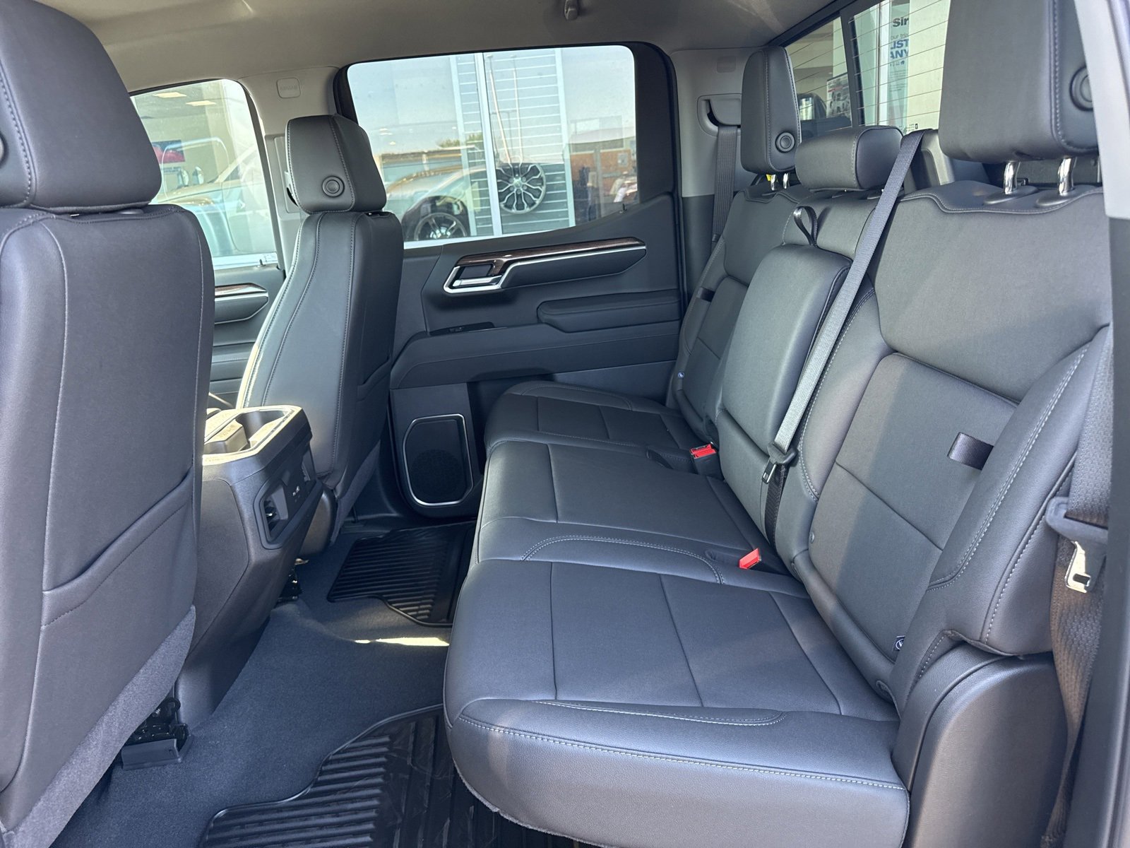 2025 Chevrolet Silverado 1500 RST photo 11