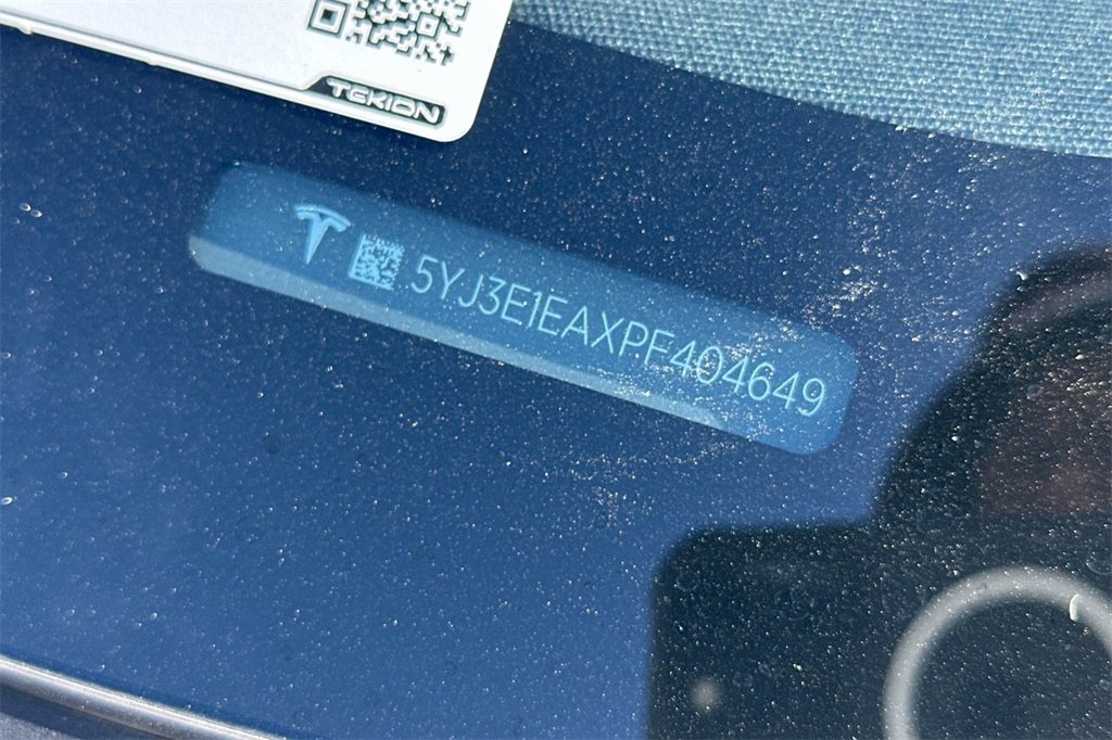 2023 Tesla Model 3 photo 4