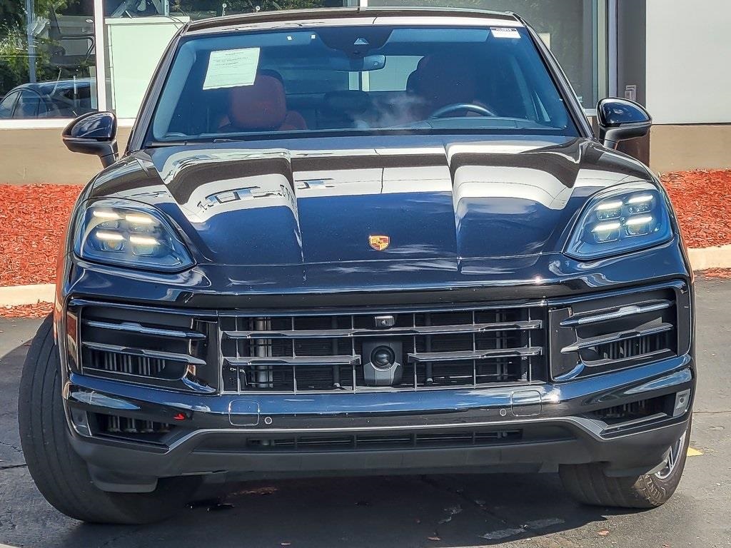2024 Porsche Cayenne Coupe Base photo 4