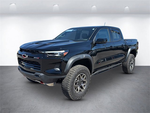 2025 Chevrolet Colorado ZR2's photo