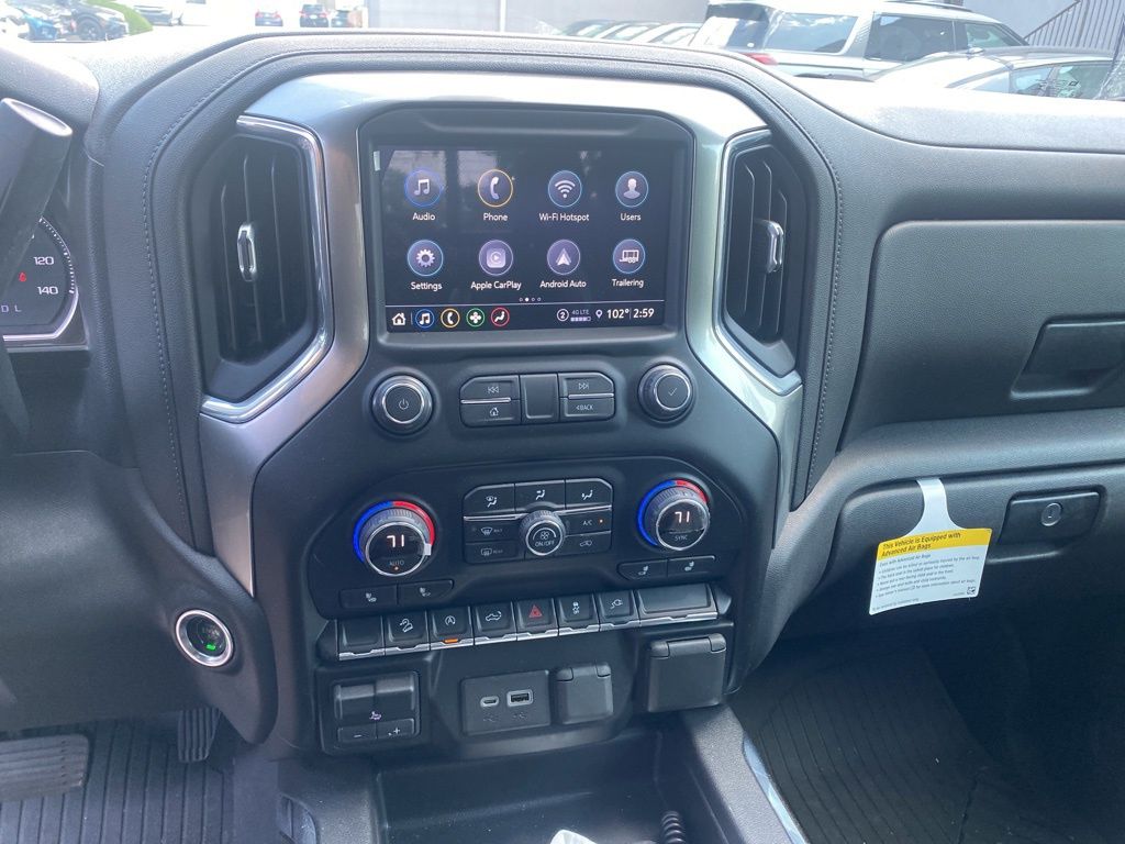 2021 Chevrolet Silverado 1500 RST photo 9