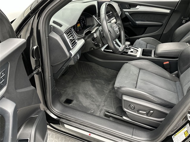2022 Audi Q5 S line Premium Plus photo 3