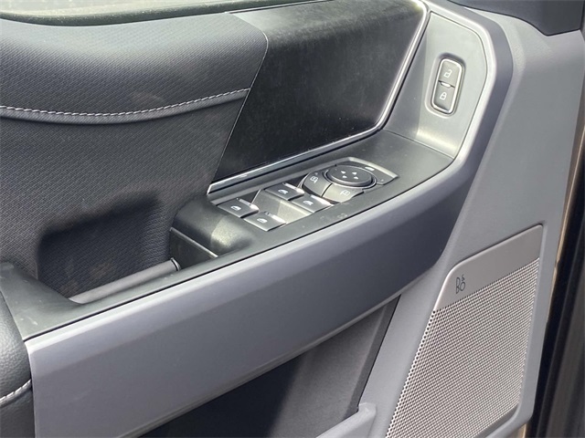 2025 Ford F-150 Lightning photo 11