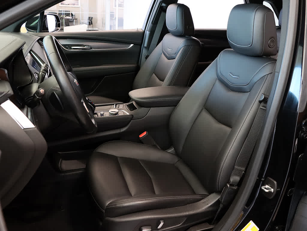 2022 Cadillac XT5 Luxury photo 8
