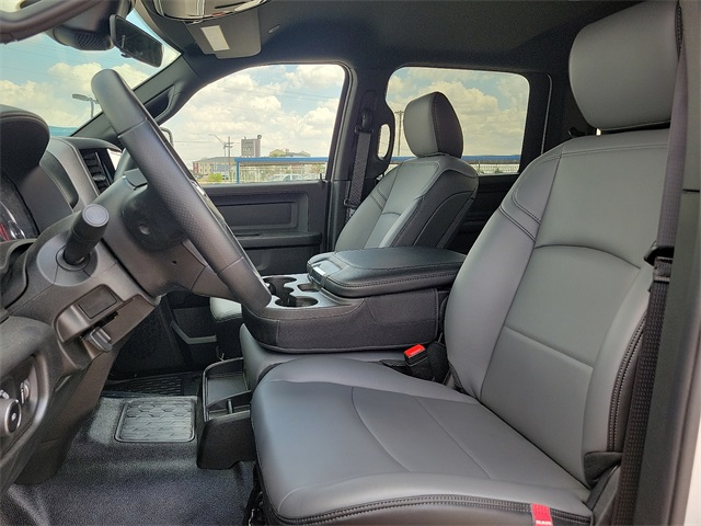 2026 Ram 3500 Tradesman photo 11