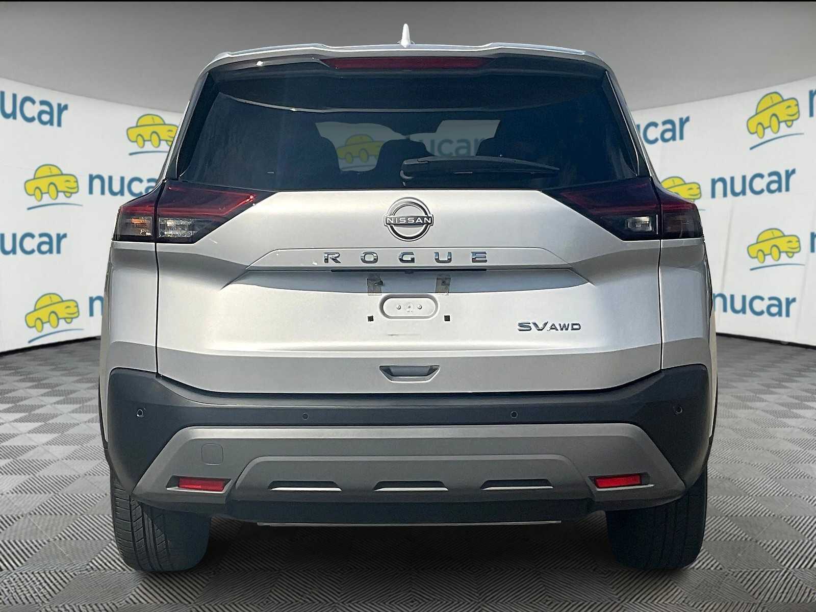 2023 Nissan Rogue SV photo 5
