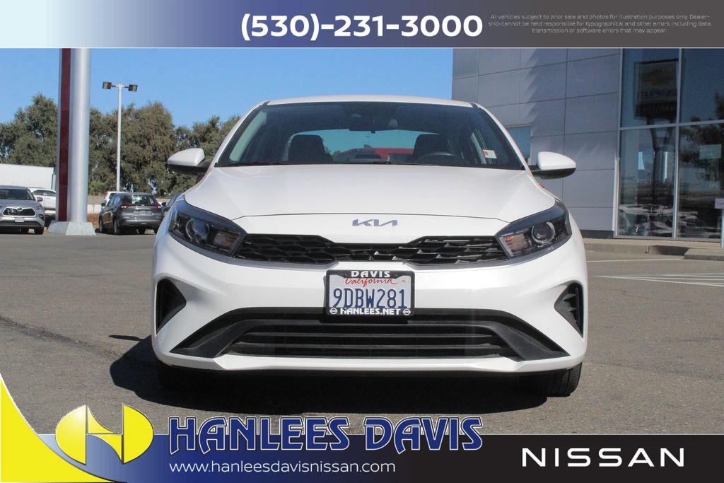 2023 Kia Forte LXS photo 4