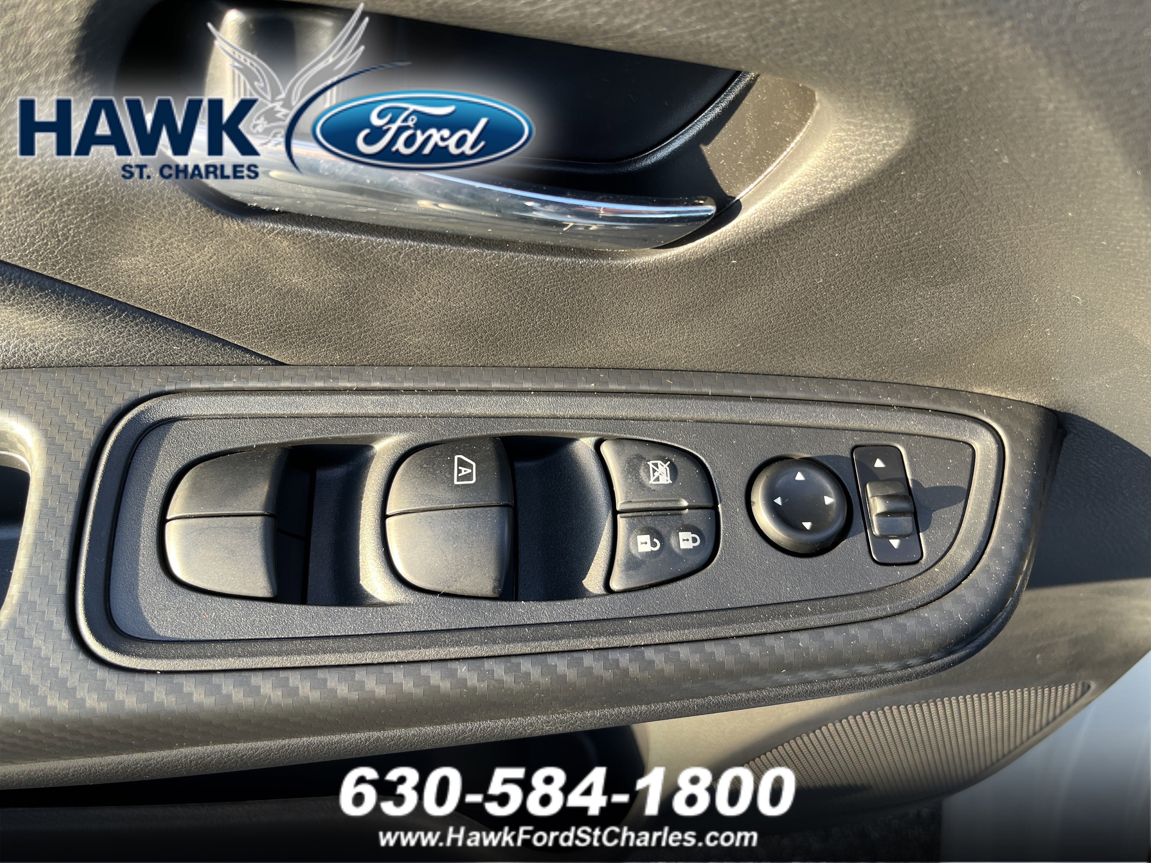 2025 NISSAN VERSA - Image 13