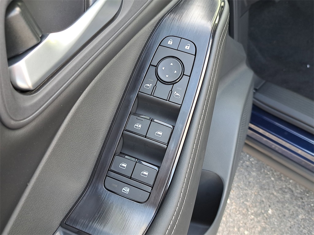 2026 Nissan Rogue SV photo 22