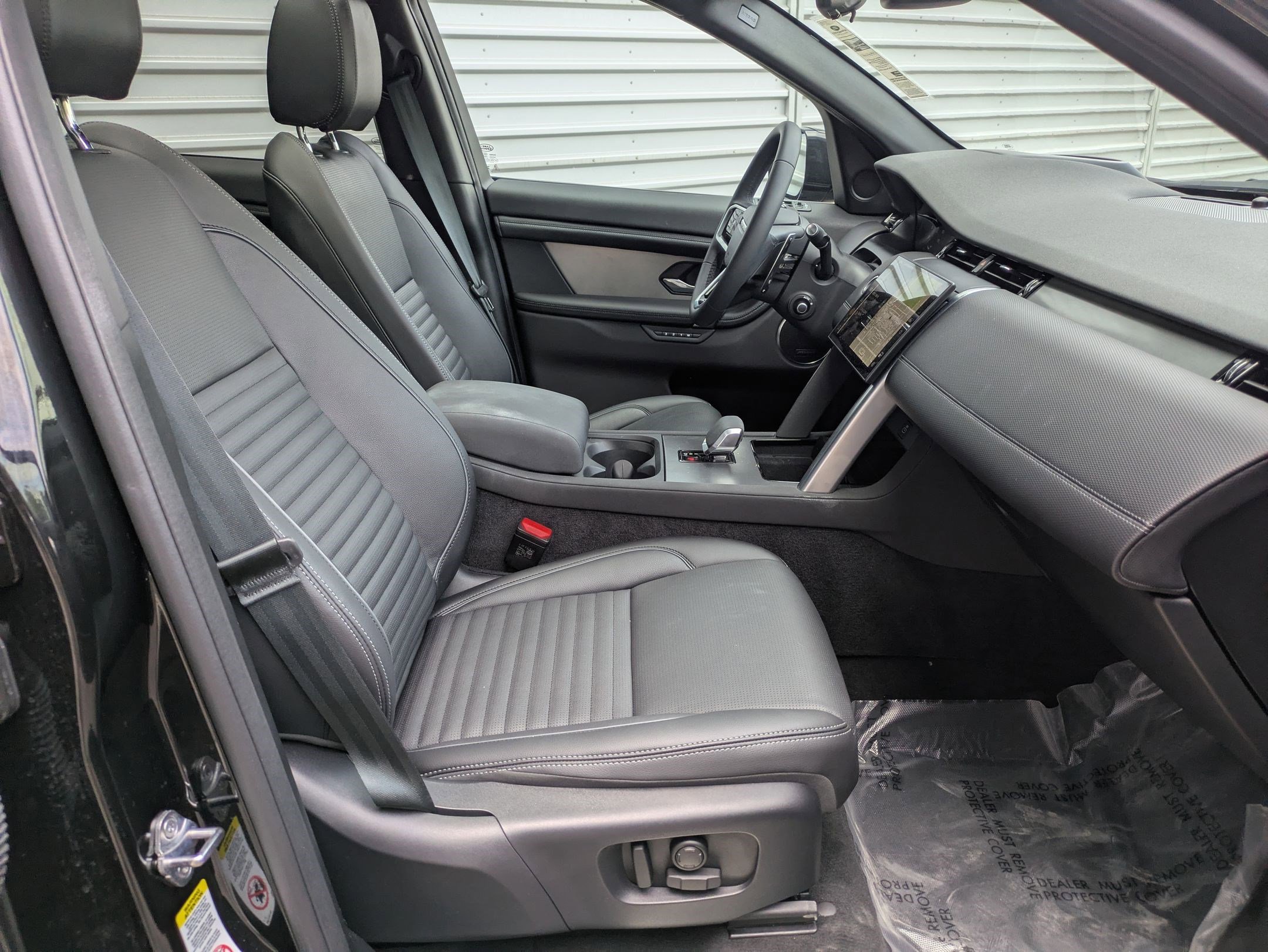 2024 Land Rover Discovery Sport Dynamic SE photo 29