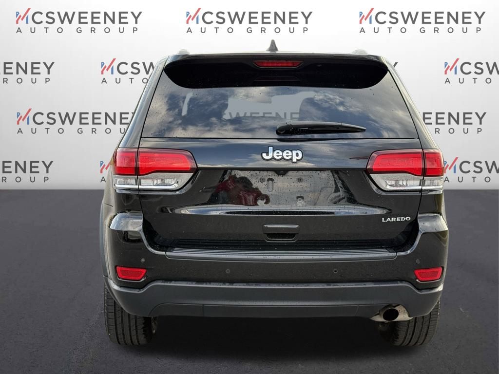 2021 Jeep Grand Cherokee Laredo E photo 3