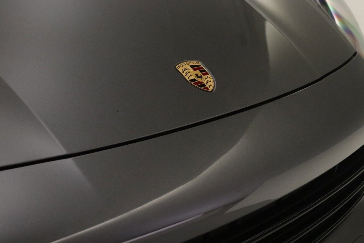 2022 Porsche Cayenne Coupe Base photo 22