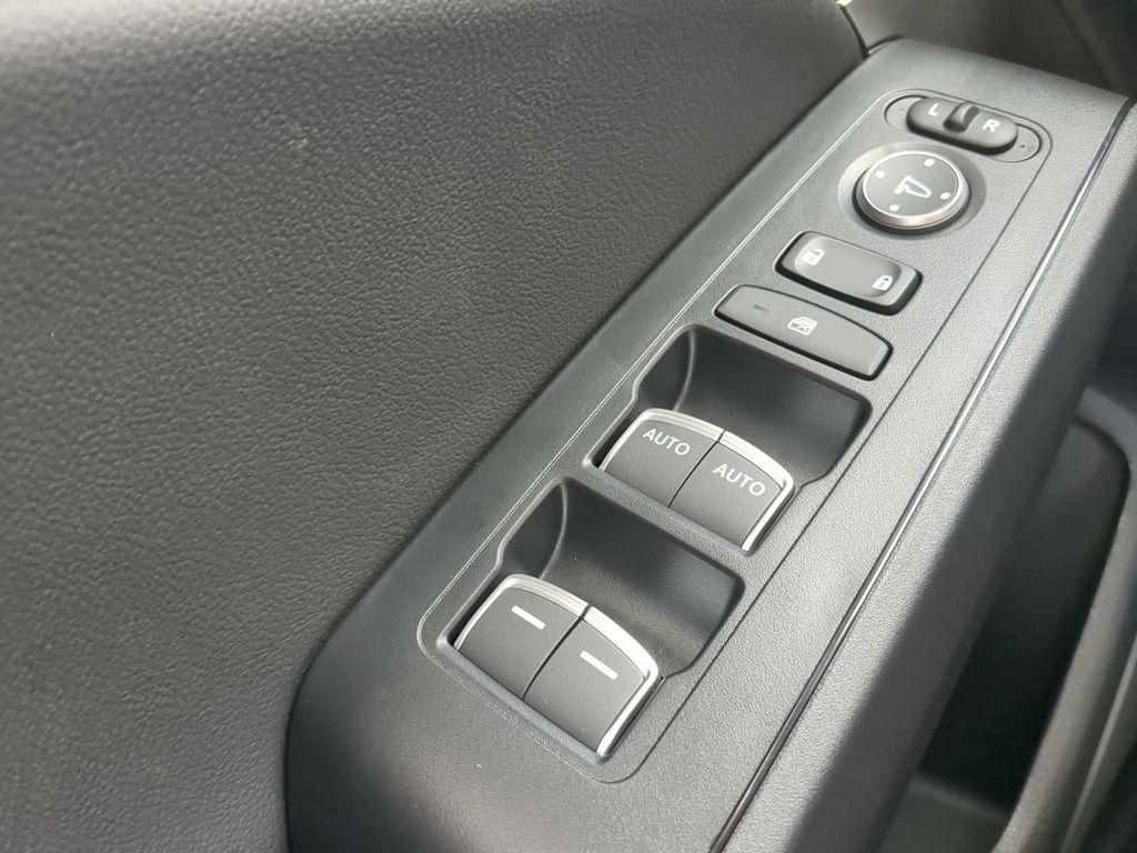2025 Acura Integra Base photo 24